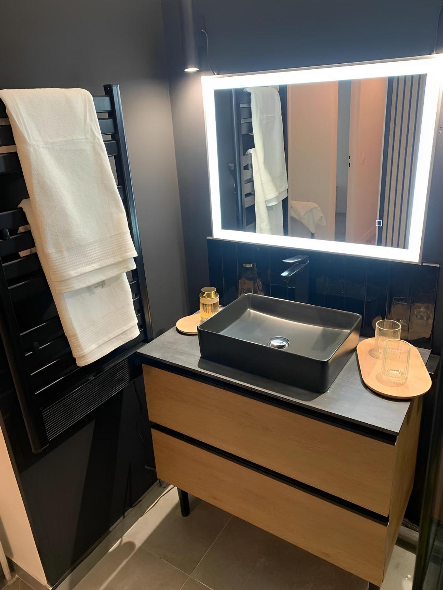Magnifique Appartement, 3 Min De Paris Levallois-Perret Kültér fotó